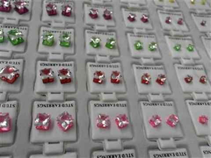 Picture of Stud Cubic Color Crown  72pc